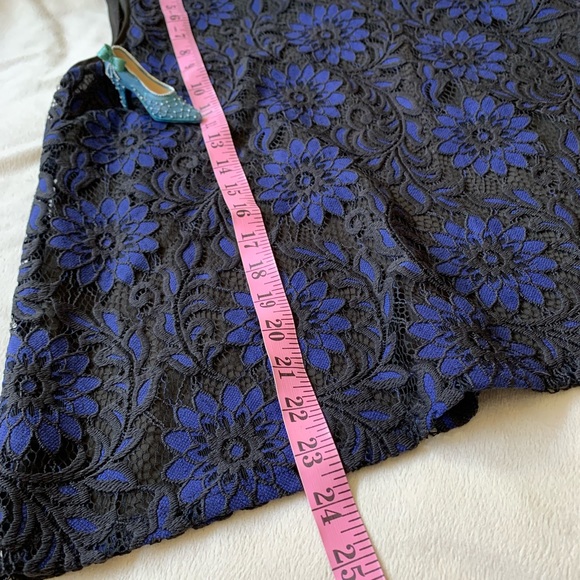 ANN TAYLOR royal blue crocheted sleeveless swing top with lining NWT size Small - Picture 9 of 11